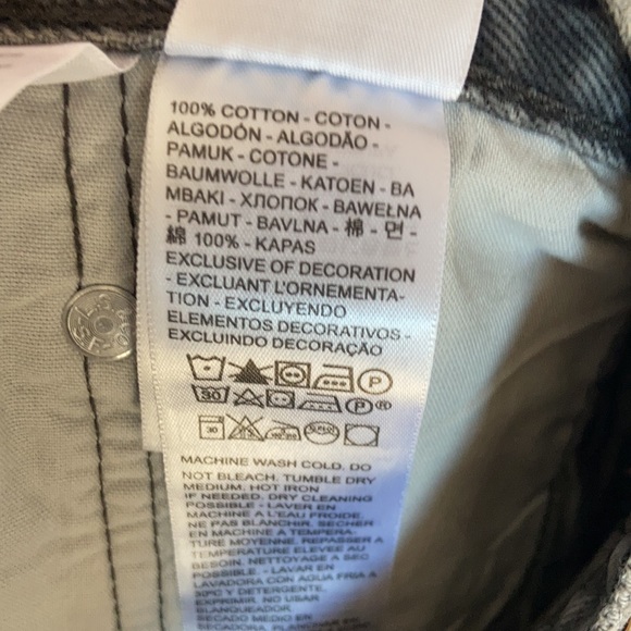 Offer $35 Levi’s distressed high rise 501 jean cotton denim short cutoff vibe 31 - Picture 13 of 15